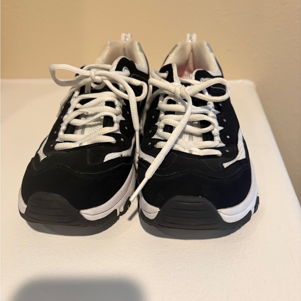 Skechers Black and White Women's Sneakers